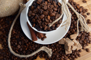 Roasted coffee beans