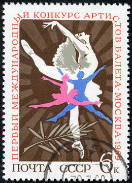 Stamp Printed in the USSR Shows the Ballet Dancers