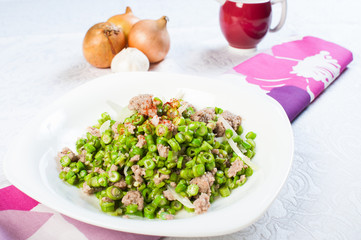chopped string beans with mince pork in coconut milk