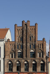 Fototapeta na wymiar Ceglaną fasadą na rynku, Greifswald