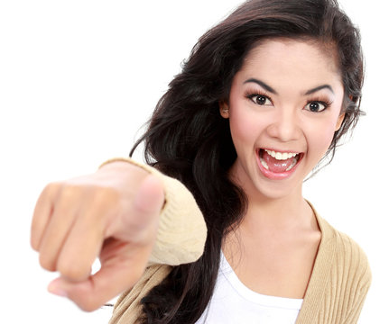 teanager pointing her finger