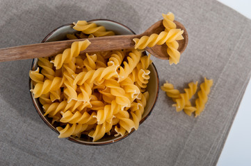 pasta italiana fusilli