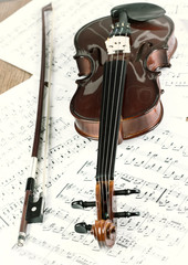 Fototapeta premium Old violin