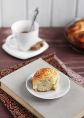 Булочка с сахаром