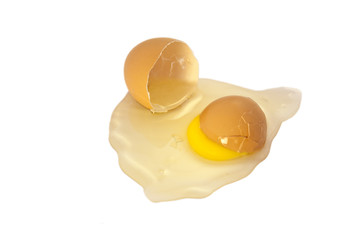 Яйцо разбитое вдребезги