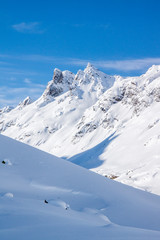 Fototapeta na wymiar Zimowy krajobraz w górach