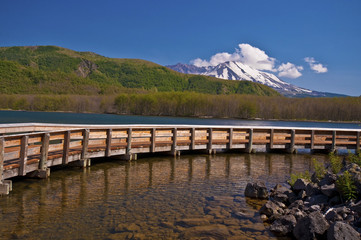 Mount Saint Helens from Cool Water lake
