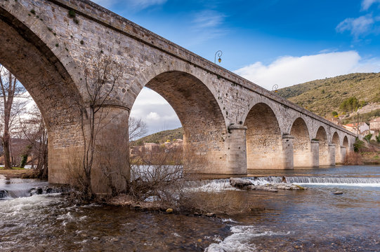 Pont de Roquebrun dans l'H&eacute;rault en Languedoc, France
