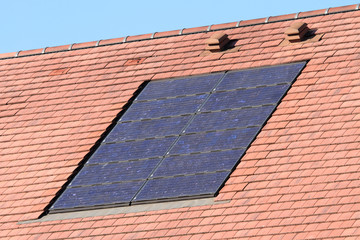 Solar photovoltaic panel roof array