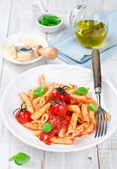 Penne with tomato sauce