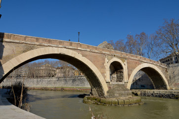 Fototapeta na wymiar Cestio bridge by Tiberina island of Rome