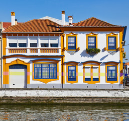 Fototapeta na wymiar houses of Aveiro