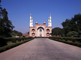 Akbars Mausoleum, Sikandra, India © Arena Photo UK