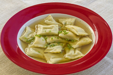 Maultaschensuppe