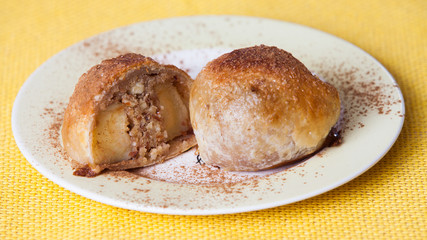 Apfel im Blätterteig