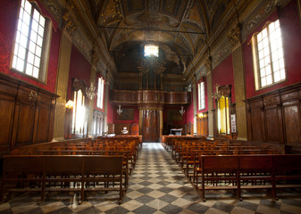 eglise corse en interieur (eglise st roch à Bastia)