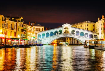 Fototapeten Rialtobrücke (Ponte Di Rialto) in Venedig, Italien © andreykr