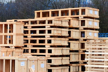 Verpackungsmaterial aus Holz