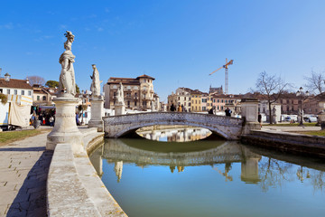 Fototapeta na wymiar Padova - Prato della Valle