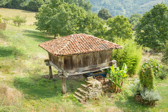 Granary of Asturias raised by pillars and known as "horreo"