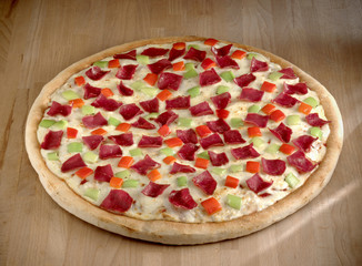 pastırmalı pizza