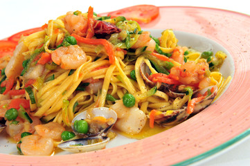 italienische Tagliolini - Spaghetti - Pasta