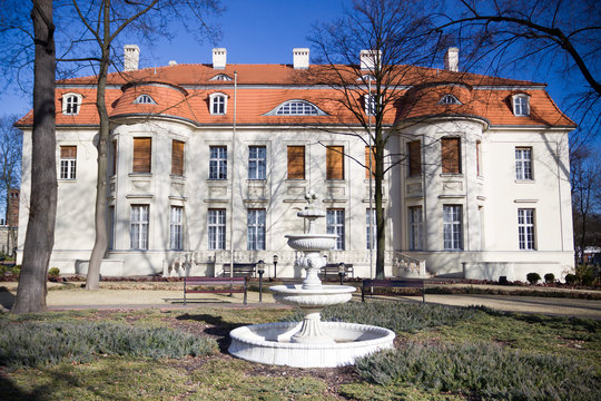 Fototapeta Old renewed palace in Lodz