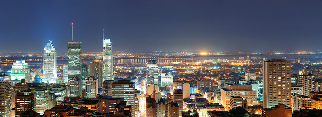 Fototapeta na wymiar Montreal i panorama zmierzch