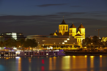 Köln - St. Kunibert bei Nacht