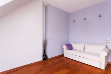 Fototapeta na wymiar Classy dom - Purple room