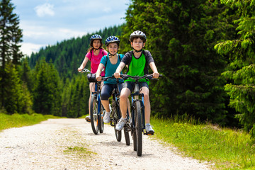Naklejka premium Active family biking