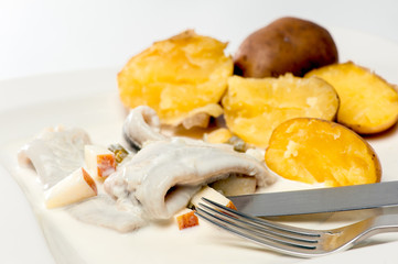 Heringsfilet mit Kartoffeln