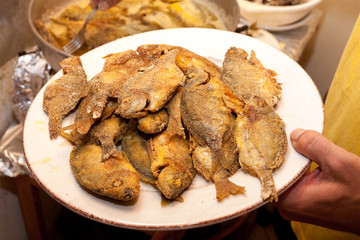 Frying fishes