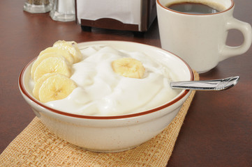 Banana yogurt