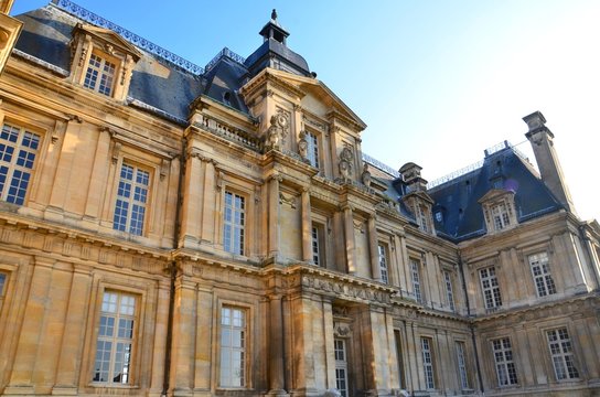 Ch&acirc;teau de Maisons Laffite, vue rapproch&eacute;e