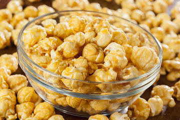 Homemade Fresh Popped Caramel PopCorn
