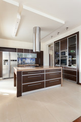 Classy house - contemporary kitchen