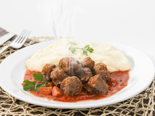meatballs and mashed potatoes