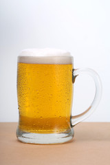 ビール　ジョッキ