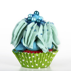 Cupcakes Türkis Grün mit Deko Nahaufnahme