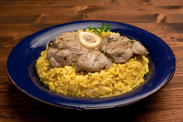 Ossobuco su Risotto allo zafferano