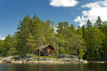 Obraz premium Wooden bath on the island in Norway.