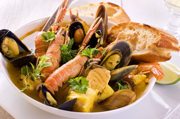 Meeresfrüchtesuppe