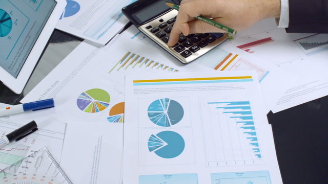 Calculating with business documents