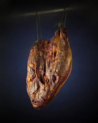 schwarzwälder Schinken, hängend, Rauch,