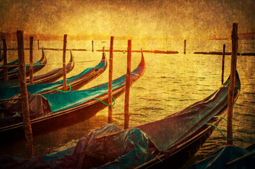 Fototapeta na wymiar nostalgiczny teksturowanej obraz gondole w Wenecji