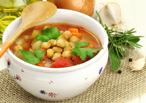 Vegetarian chickpea soup