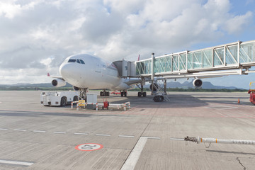 Obraz premium avion sur le tarmac