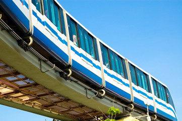 Monorail train