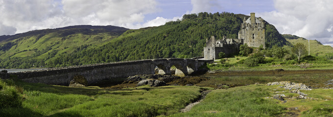 eilean donan castle in schottland